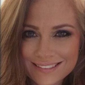 Meet your Posher, Lara